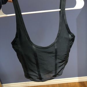 FOREVER 21 // Mesh Cut-Out Active Sports Bra